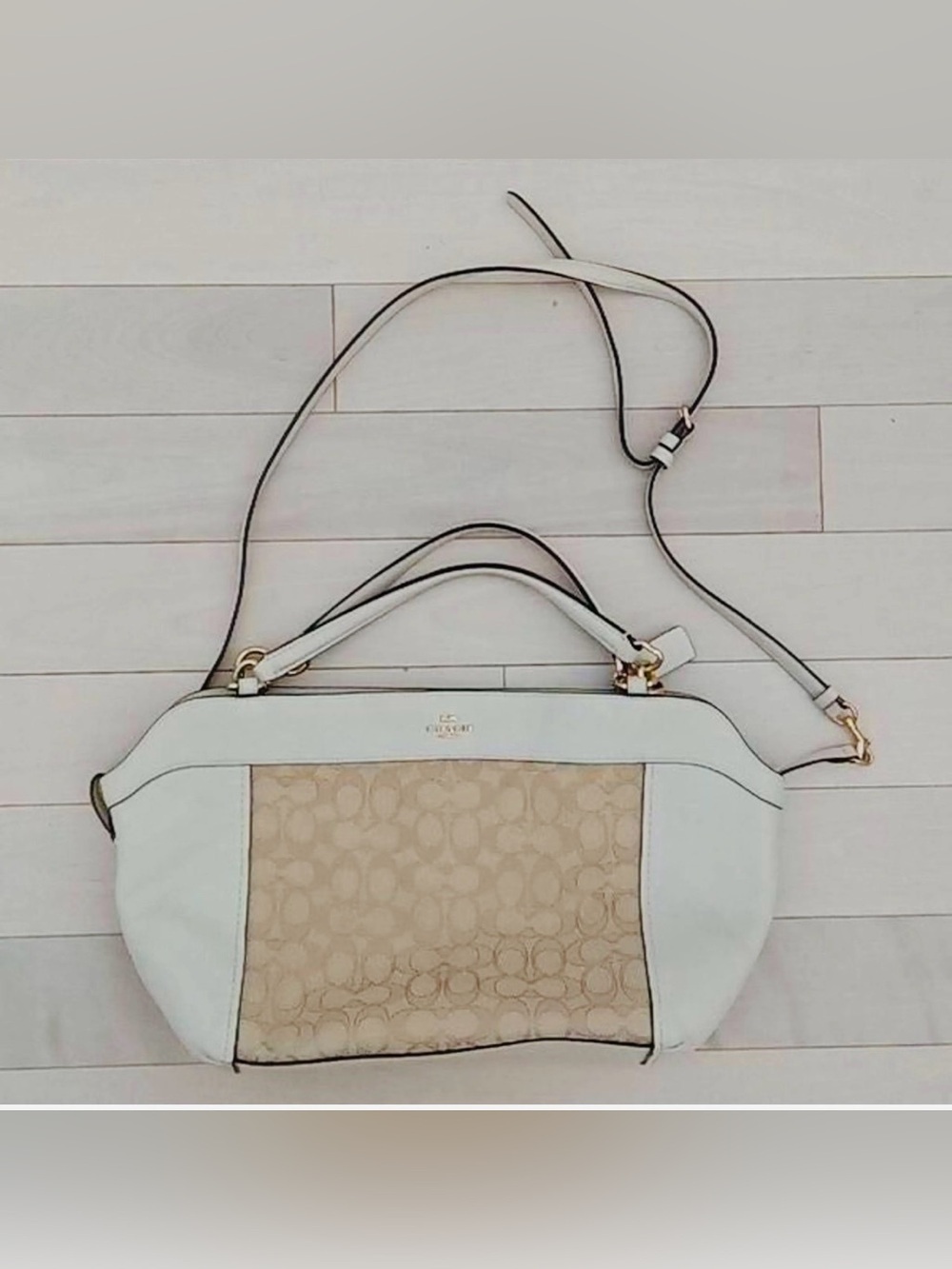 EUC Coach Lexy Shoulder Bag Signature “C” Jacquard Chalk/White Leather Trim Gold